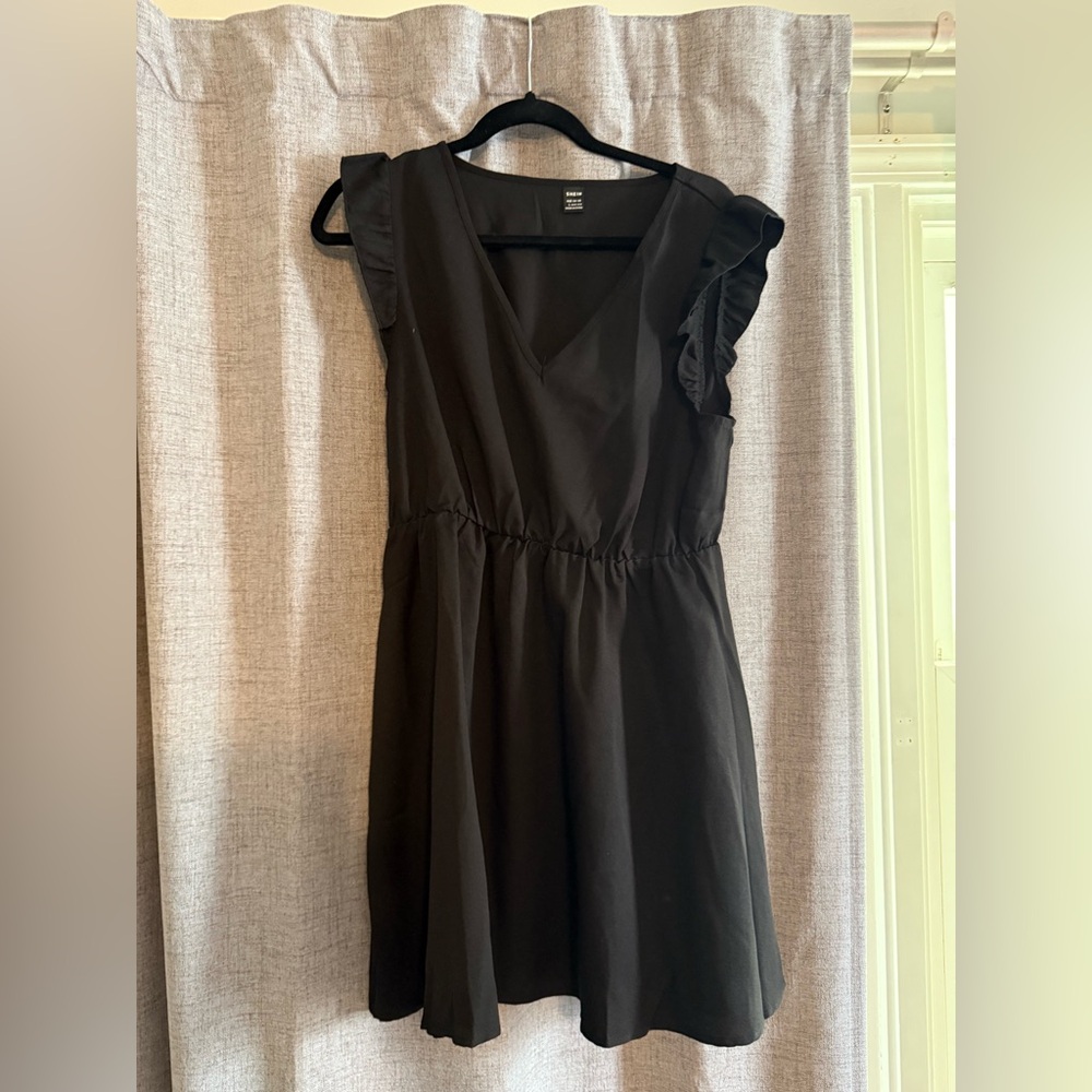 Elegant Black Dress shien